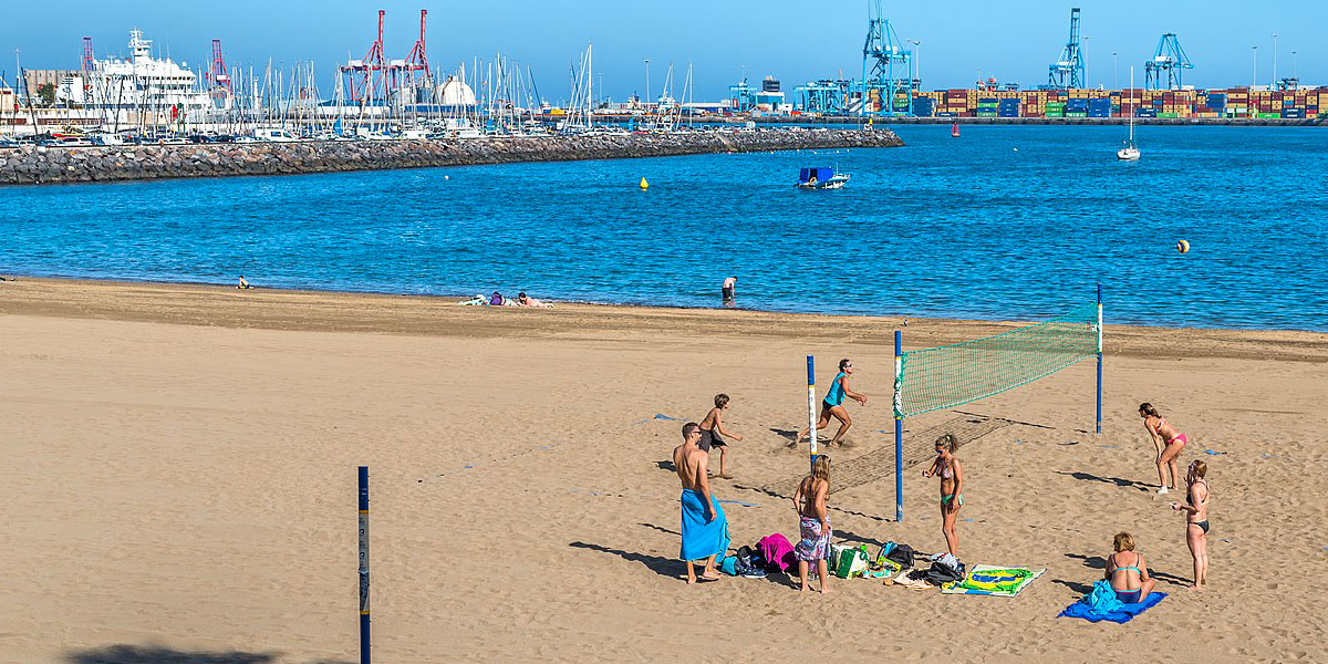 The Alcaravaneras Beach in Las Palmas